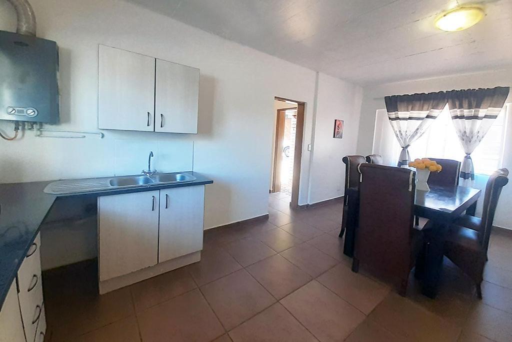 Queens Palace Pretoria Phòng bức ảnh
